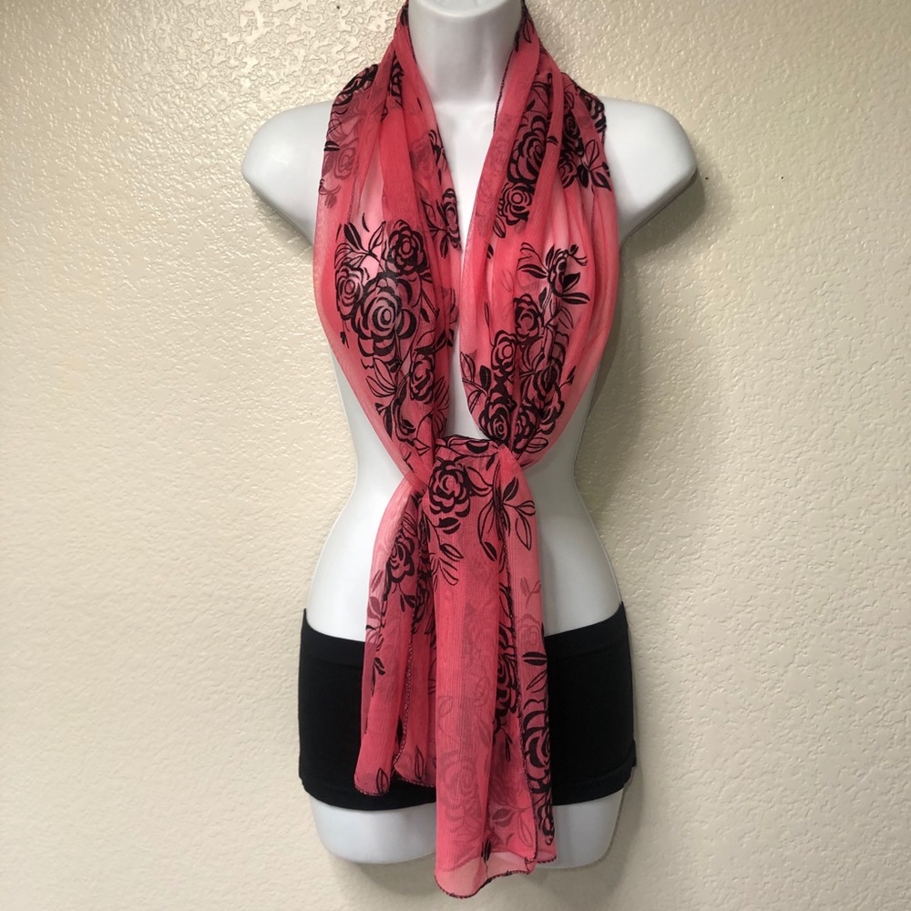 LOT OF 5 ASSORTED FASHION SCARVES